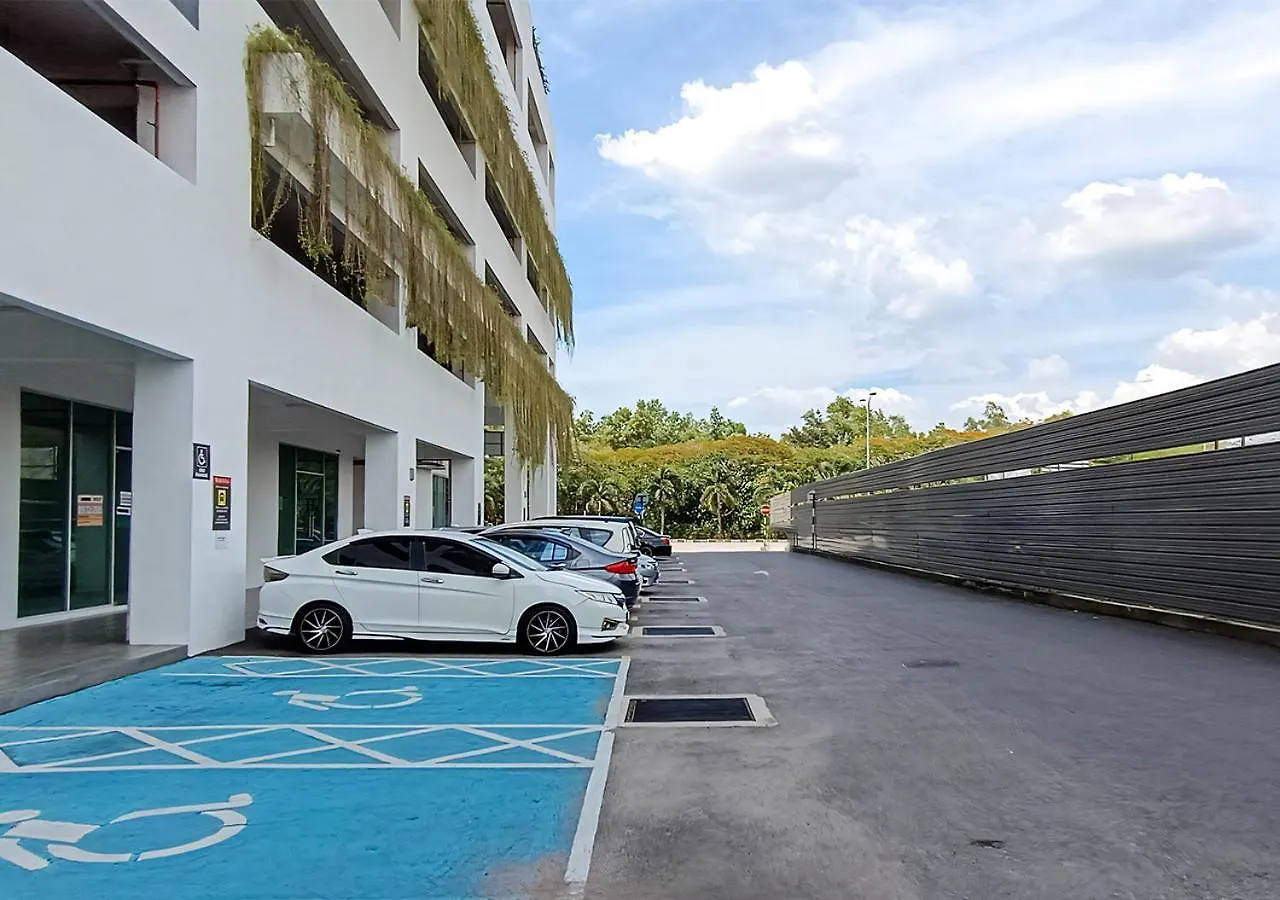 Metropol Serviced Apartment Nice Pool View 3 Br Bukit Mertajam