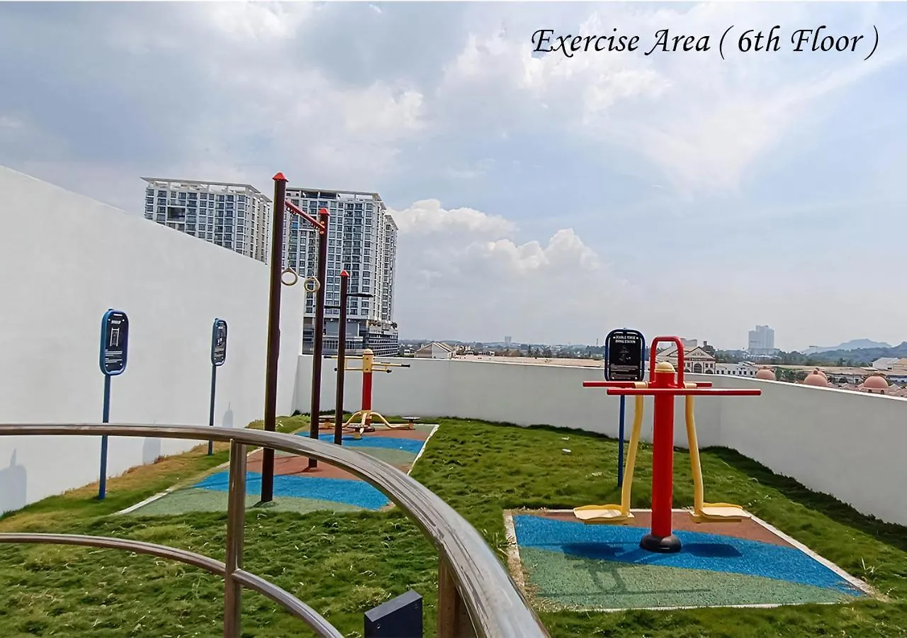 Metropol Serviced Apartment Nice Pool View 3 Br Bukit Mertajam 0*,  Malaysia